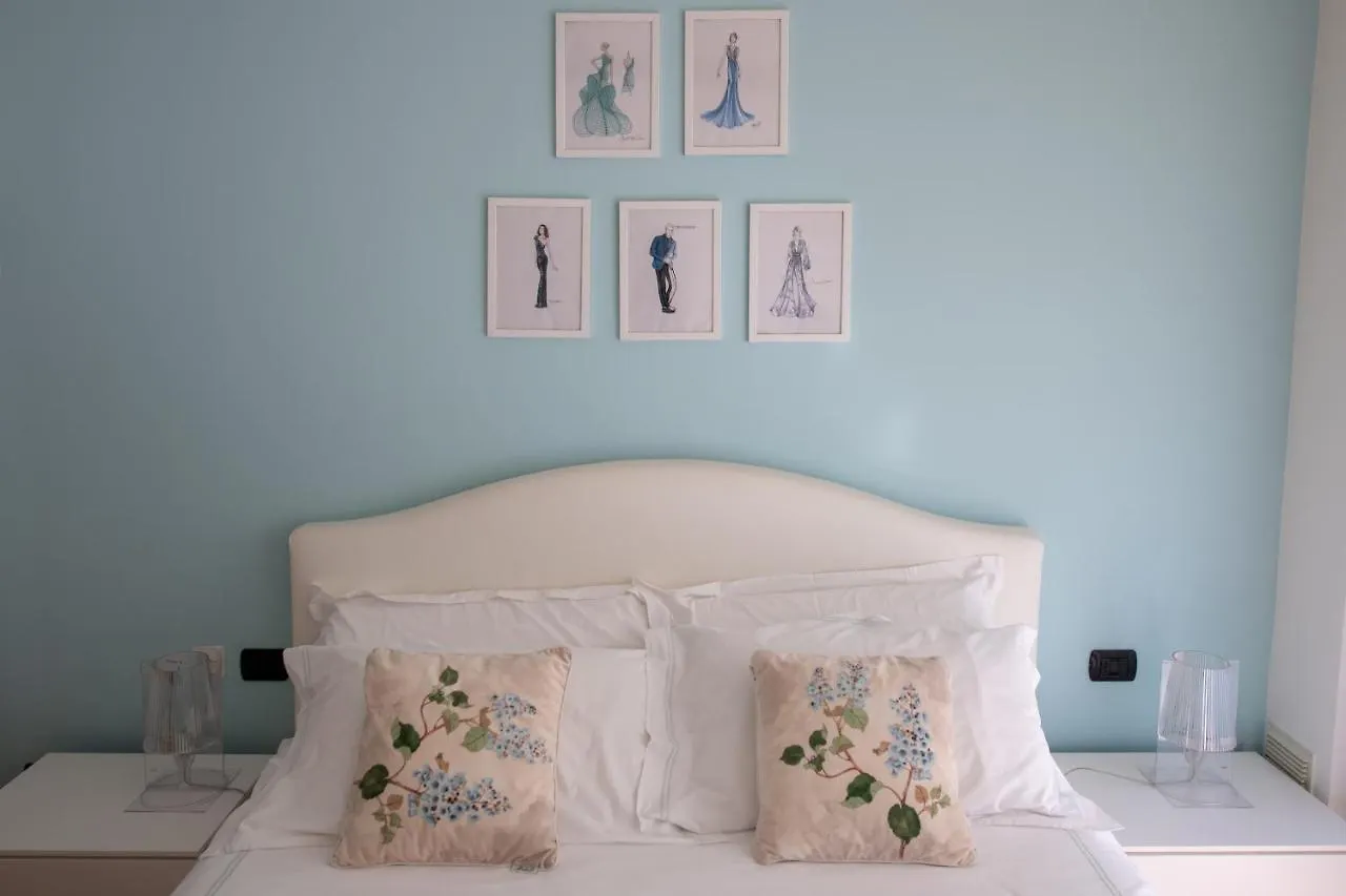 Madeleine Apartments - Appartamento Di Charme Milán
