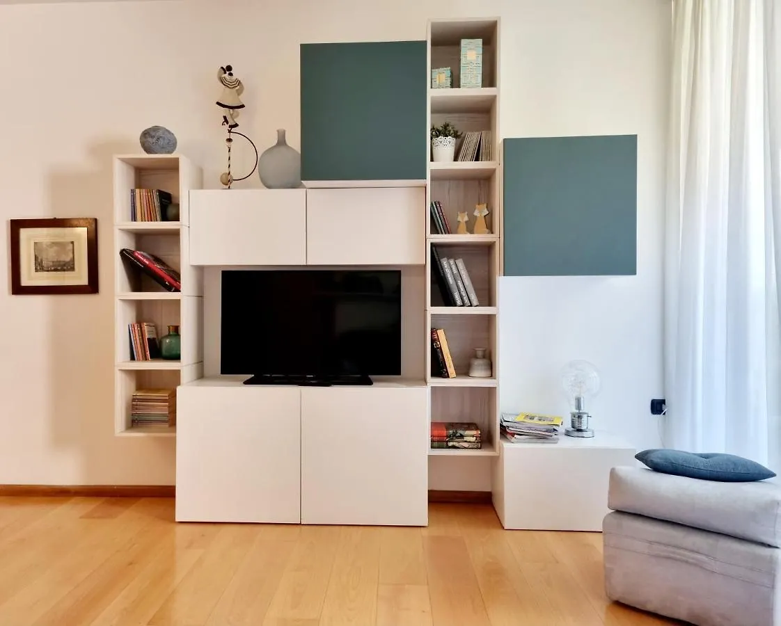 Madeleine Apartments - Appartamento Di Charme Milán 0*,  Itálie